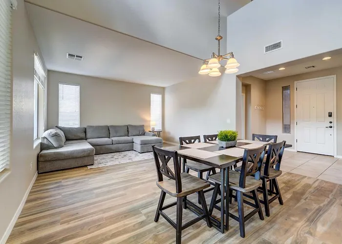 Heated Pool, Community Perks Updated Gilbert *