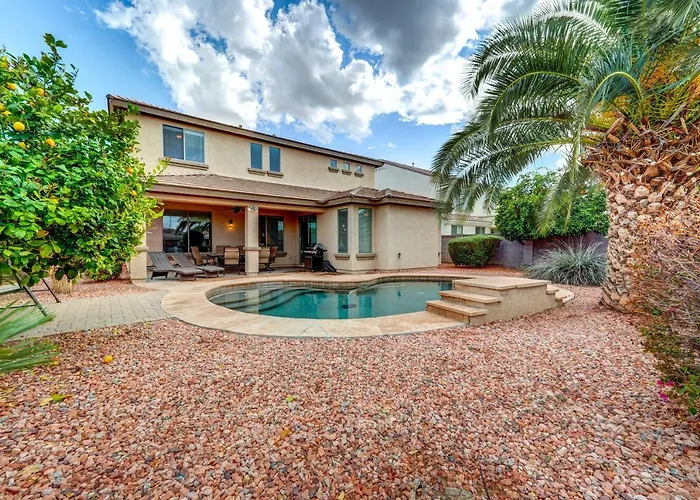 Heated Pool, Community Perks Updated Gilbert Holiday home *