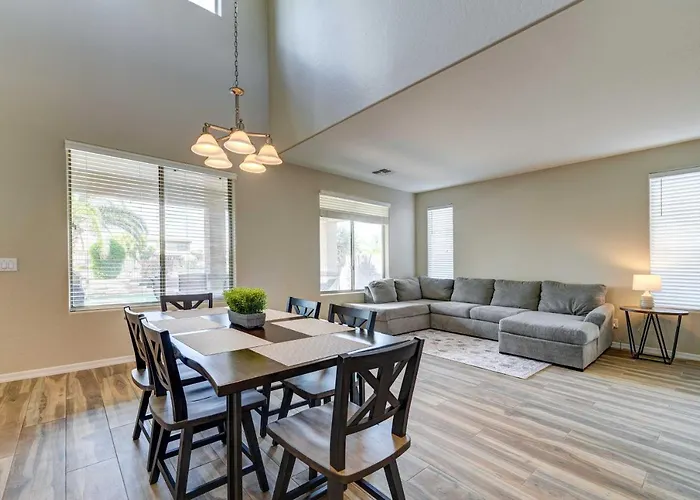 Holiday home Heated Pool, Community Perks Updated Gilbert Queen Creek