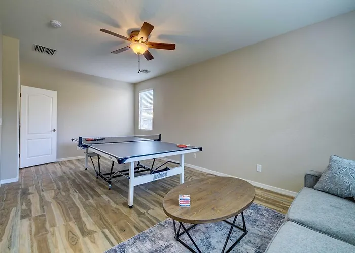 Heated Pool, Community Perks Updated Gilbert Holiday home