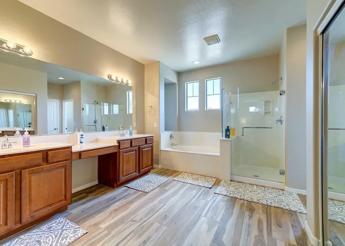 Heated Pool, Community Perks Updated Gilbert *