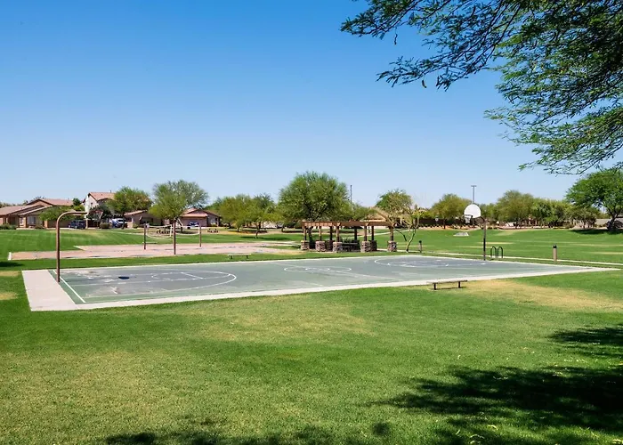 Heated Pool, Community Perks Updated Gilbert *
