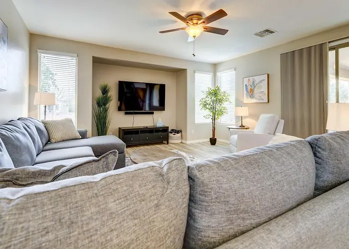 Holiday home Heated Pool, Community Perks Updated Gilbert *